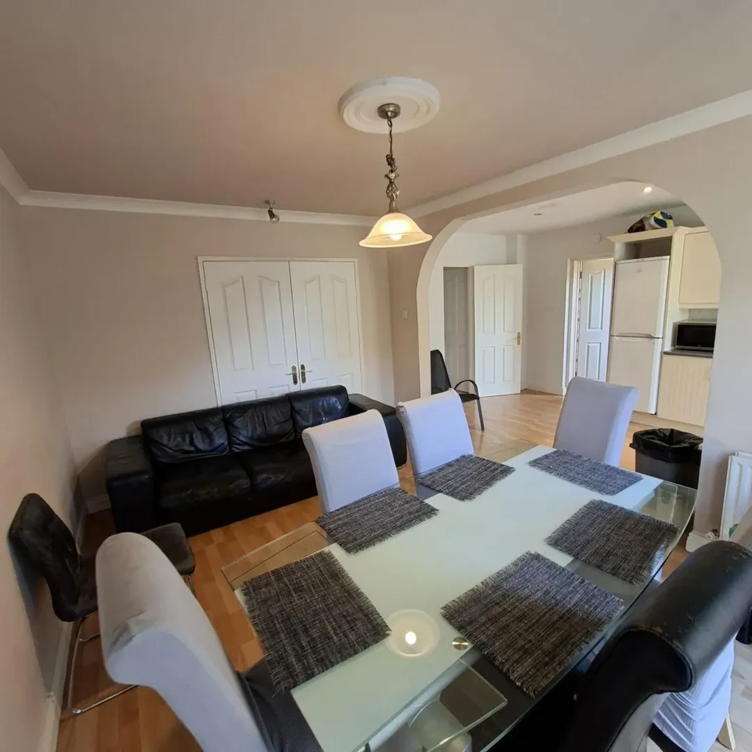 Premium Rooms Available – Lucan, Dublin – Immediate Move-In